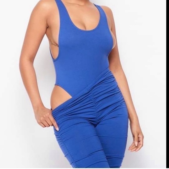 Legging set. Two piece ruched legging set. Blue. Small - Picture 1 of 4